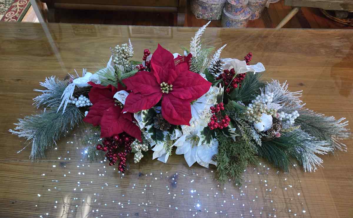 Inside the Williams House Museum Christmas Decorations